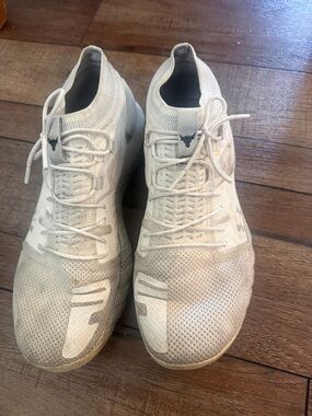 Under Armour Men’s Cream Knit Training Sneakers